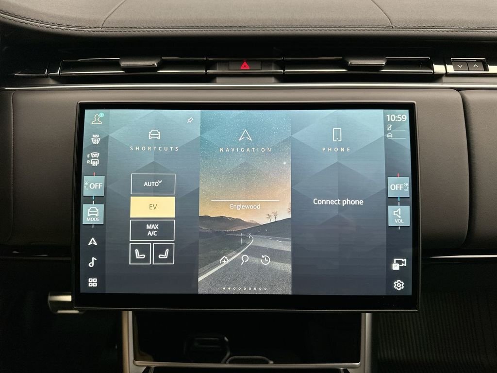 New 2026 Santorini Black Metallic Land Rover SE image 21