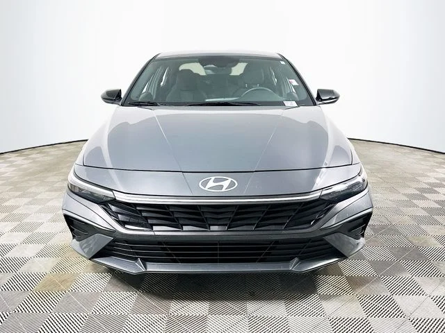 Certified Pre-Owned 2025 Hyundai Elantra SEL Sport