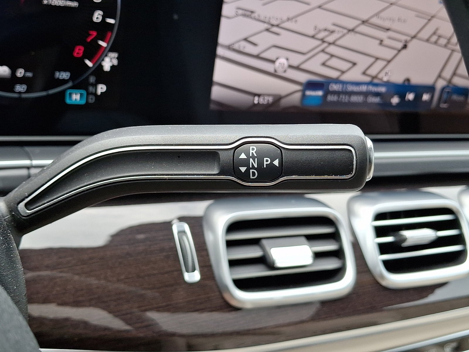 Used 2024 Twilight Blue Metallic Mercedes-Benz GLE 450e Plug-In Hybrid image 16