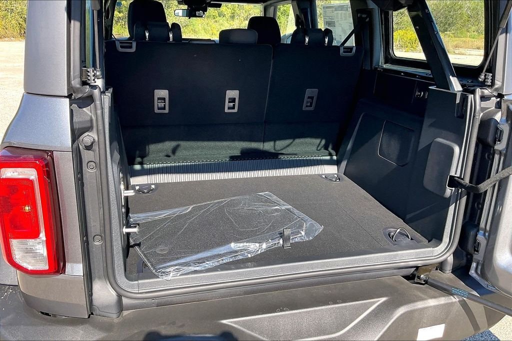 New 2025 Ford Bronco Base 4D Sport Utility