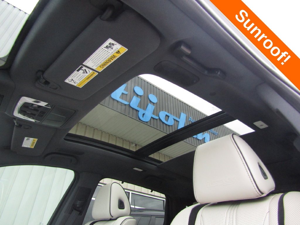 Used 2025  Acura Type S w/Advance Package image 9