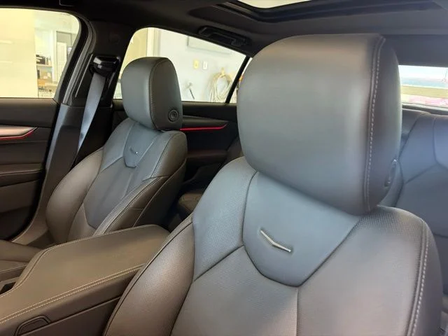 Used 2025 Silver Cadillac Premium Luxury image 16