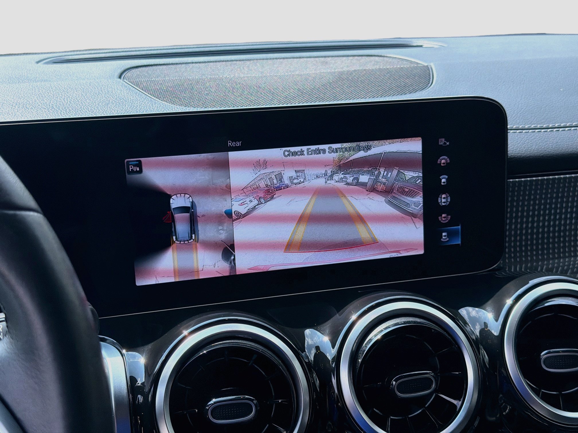 Used 2020 Red Mercedes-Benz GLB 250 image 13