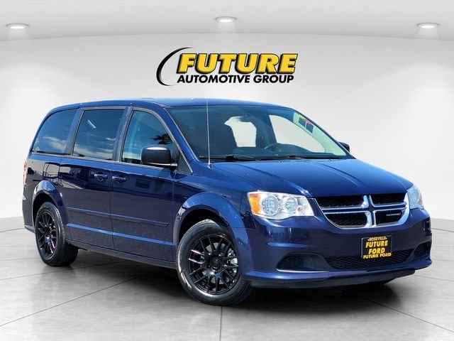 Used 2016 Blue Dodge SE image 1