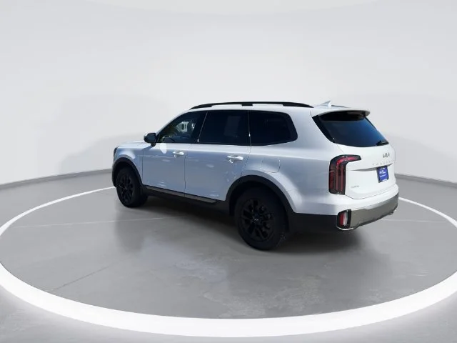 Used 2023 White Kia SX-Prestige X-Pro image 5