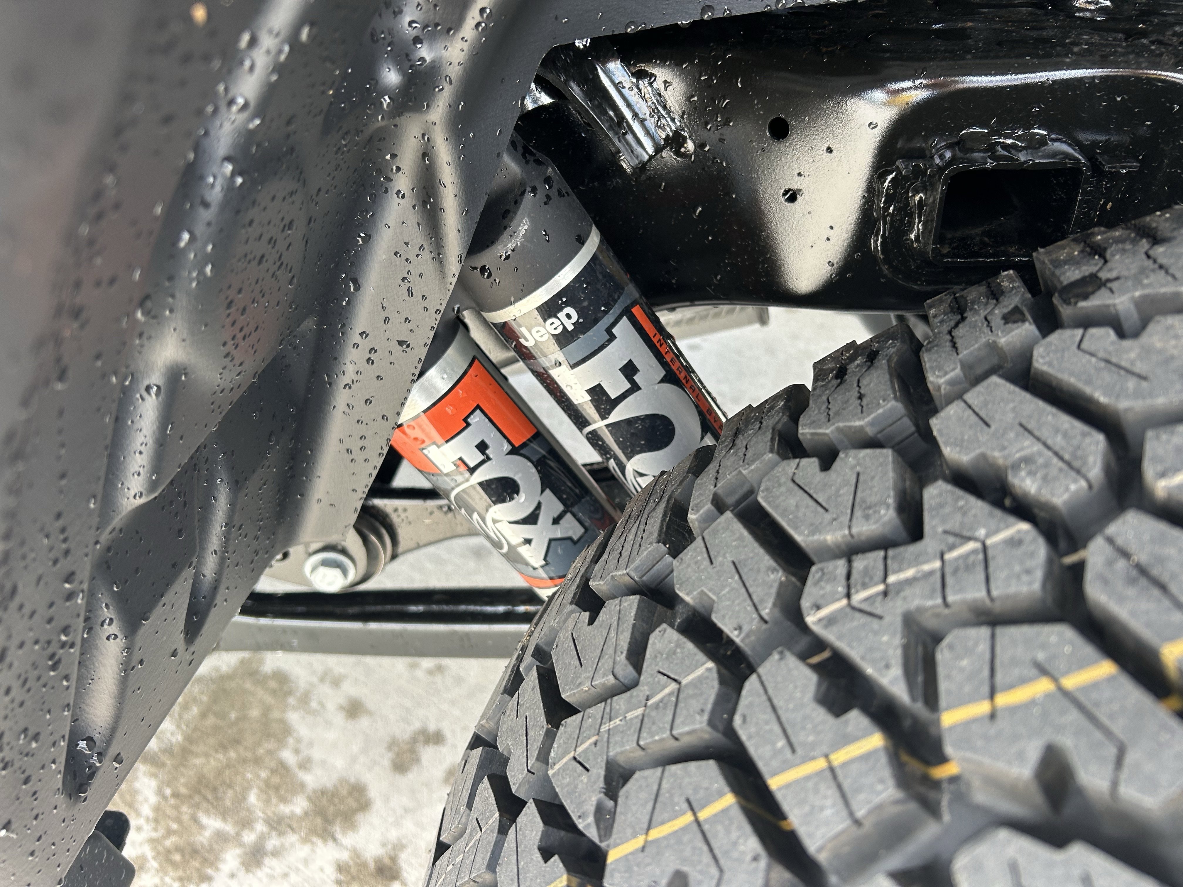 New 2026 Anvil Clearcoat Jeep Mojave image 10