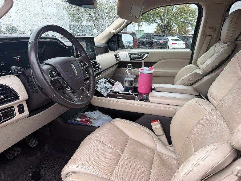 Used 2021 Blue Lincoln Reserve image 10