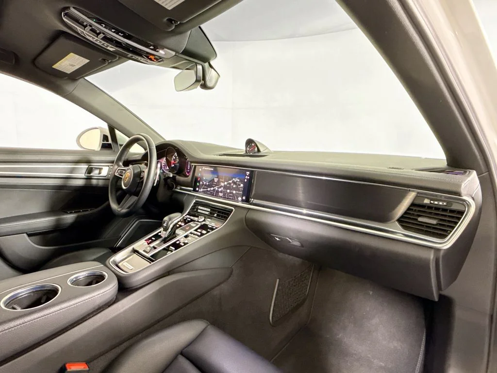 Used 2023 Carrara White Metallic Porsche 4 Platinum Edition image 17