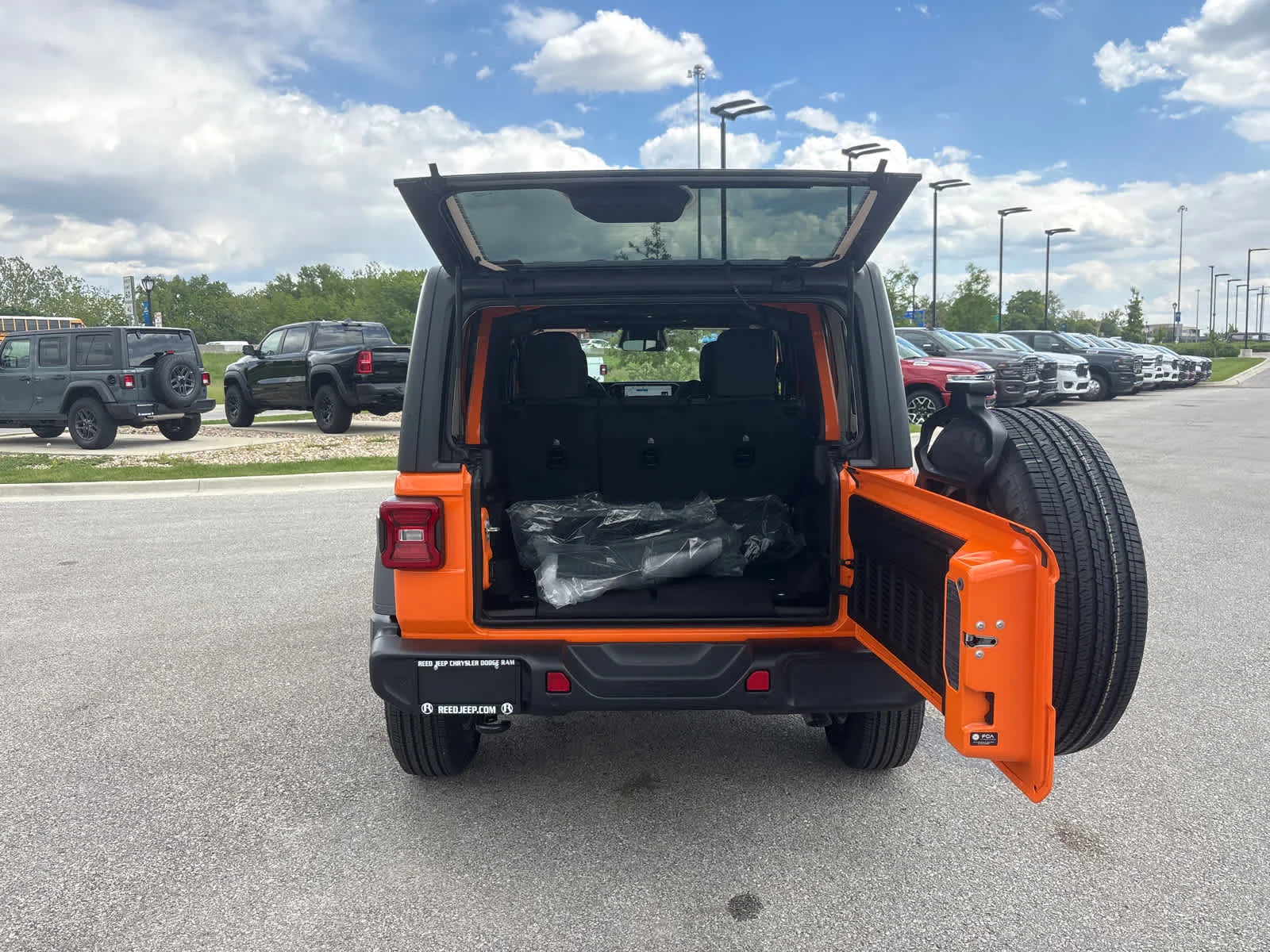 New 2026 Joose Jeep Sport S image 11