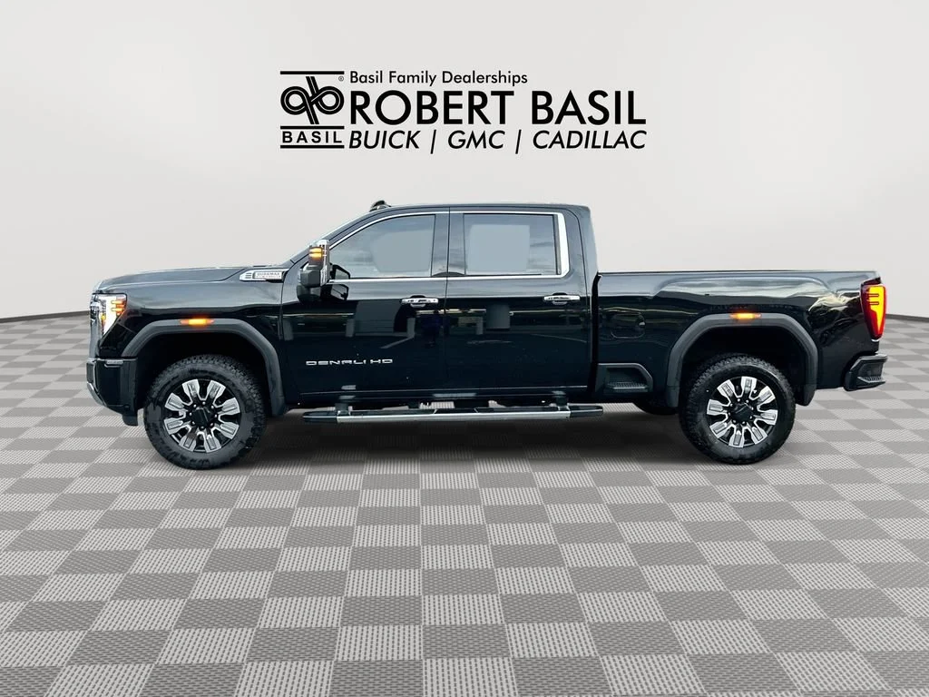 Used 2024 Onyx Black GMC Denali image 5