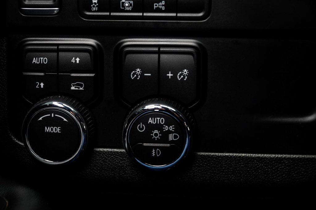Used 2025 Black Chevrolet Premier image 41