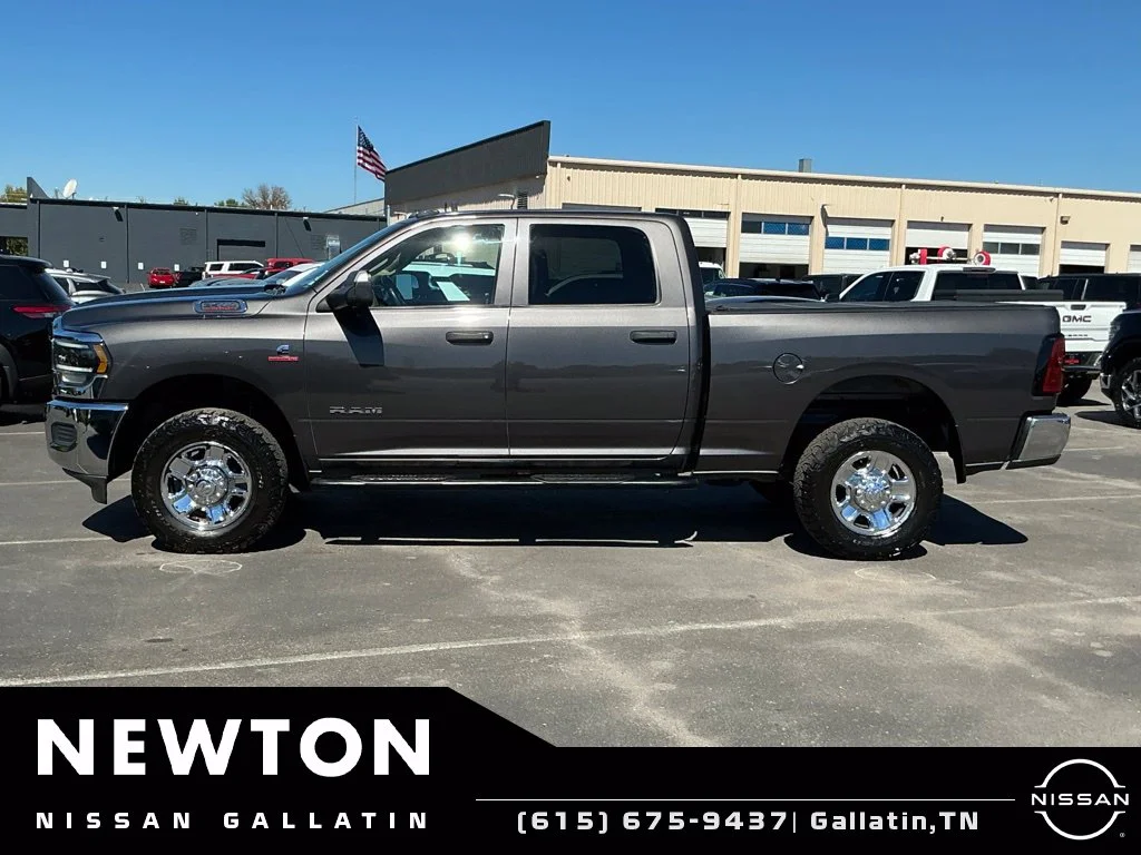 Used 2020 Crystal Metallic Ram Tradesman image 3