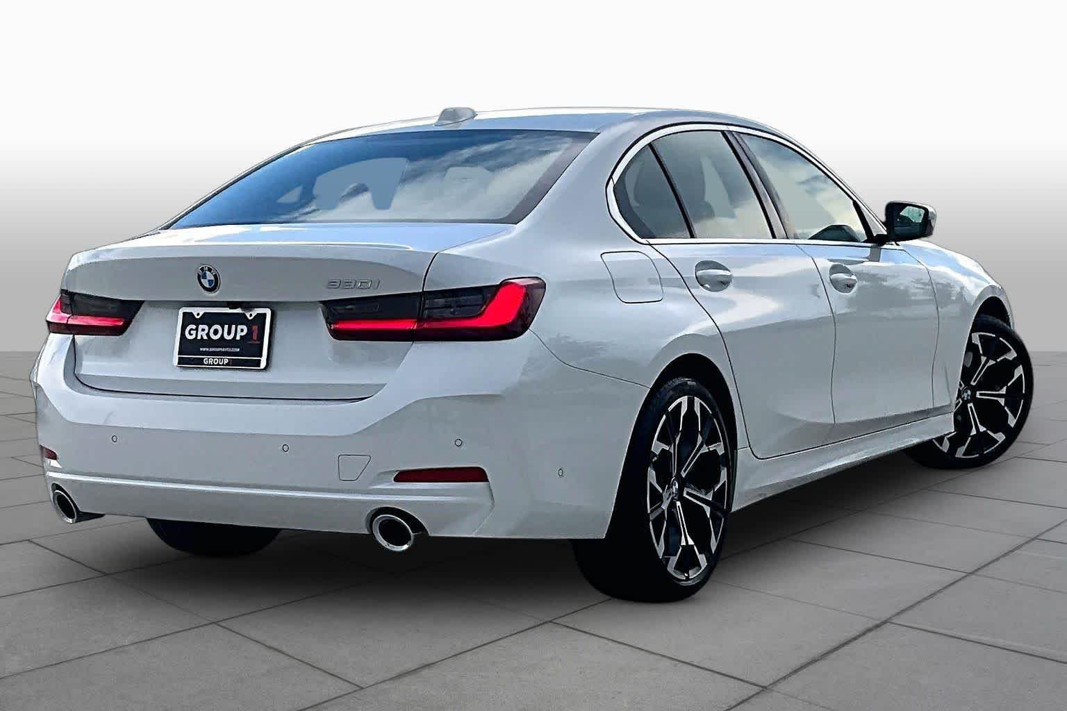 Used 2025 Mineral White Metallic BMW 330i image 12