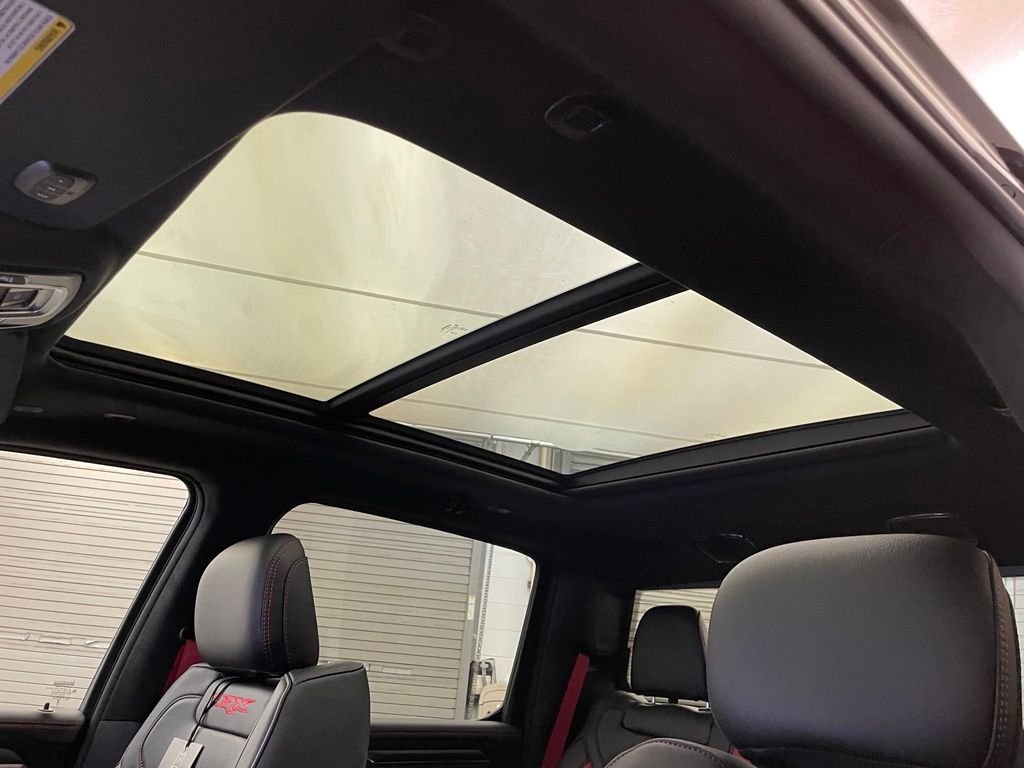 New 2027 Diamond Black Crystal Pearl-Coat Exterior Paint RAM TRX image 23