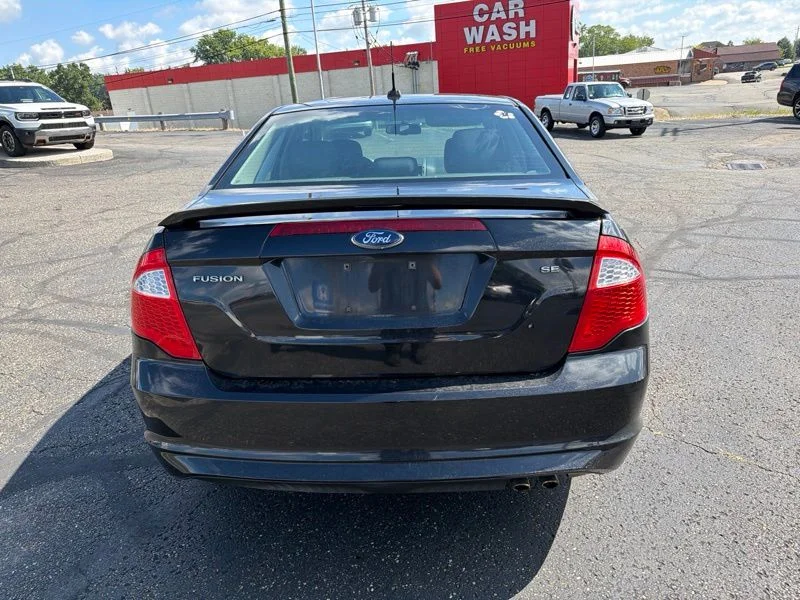 Used 2011 Black Ford SE image 6