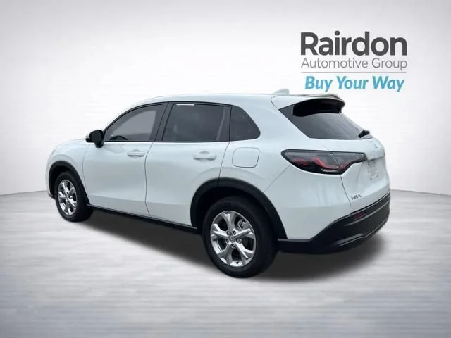 Used 2024 Platinum White Pearl Honda LX image 5