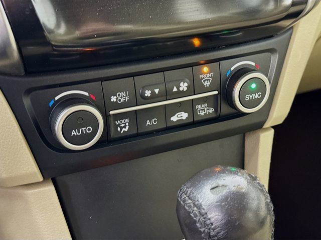 2017 Acura ILX Base - Photo 17