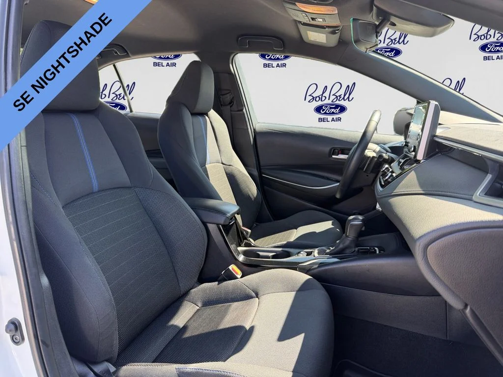 Used 2020 White Toyota SE Nightshade image 16