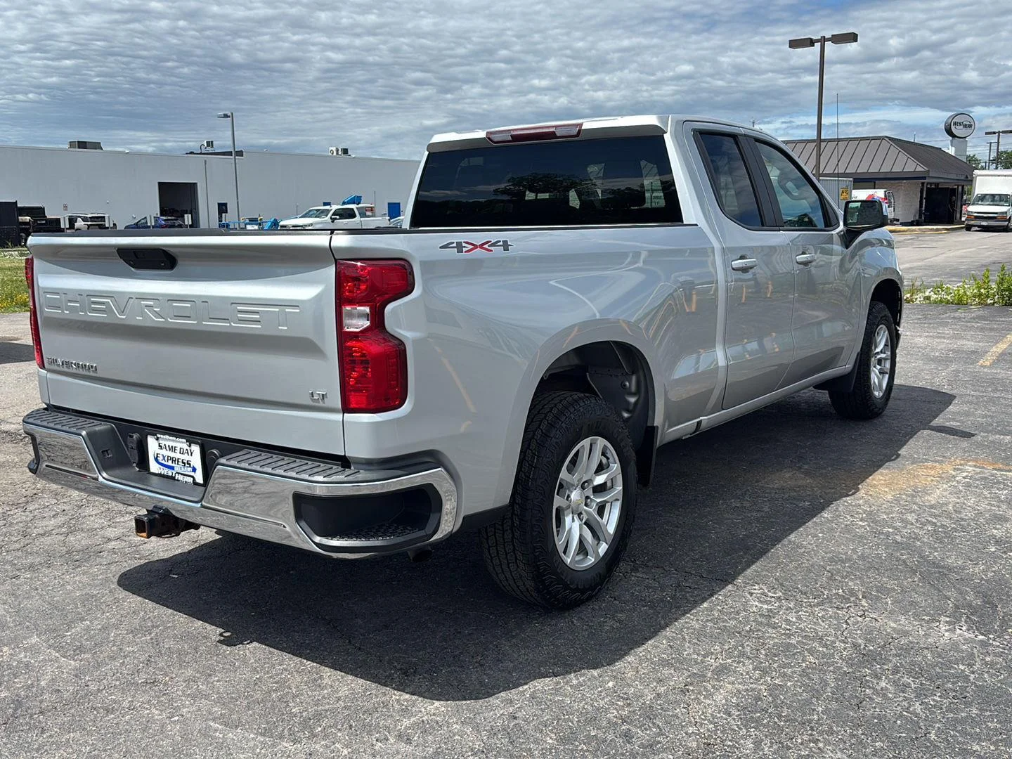 Used 2019 Silver Ice Metallic Chevrolet LT image 7