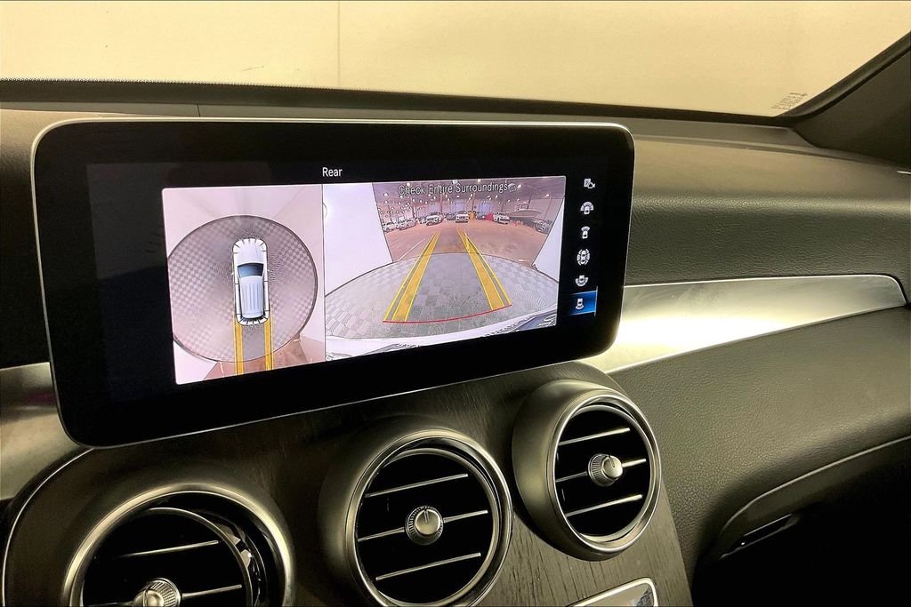 2022 Mercedes-Benz GLC GLC300 - Photo 21