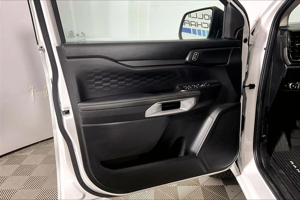 Certified Used 2024 Oxford White Ford XLT image 18
