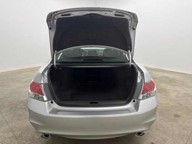 Used 2011 Silver Honda EX image 25
