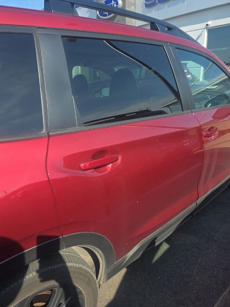 Used 2025 Crimson Red Pearl Subaru Onyx Edition image 12