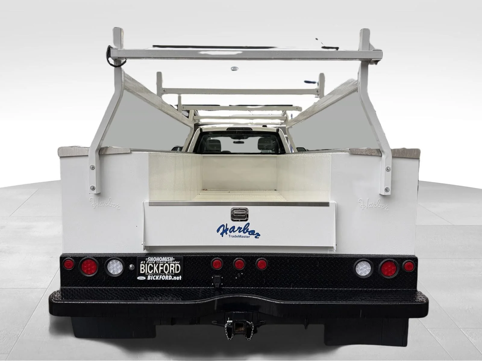2025 Ford F-550 Super Duty Chassis Cab XL - Photo 6
