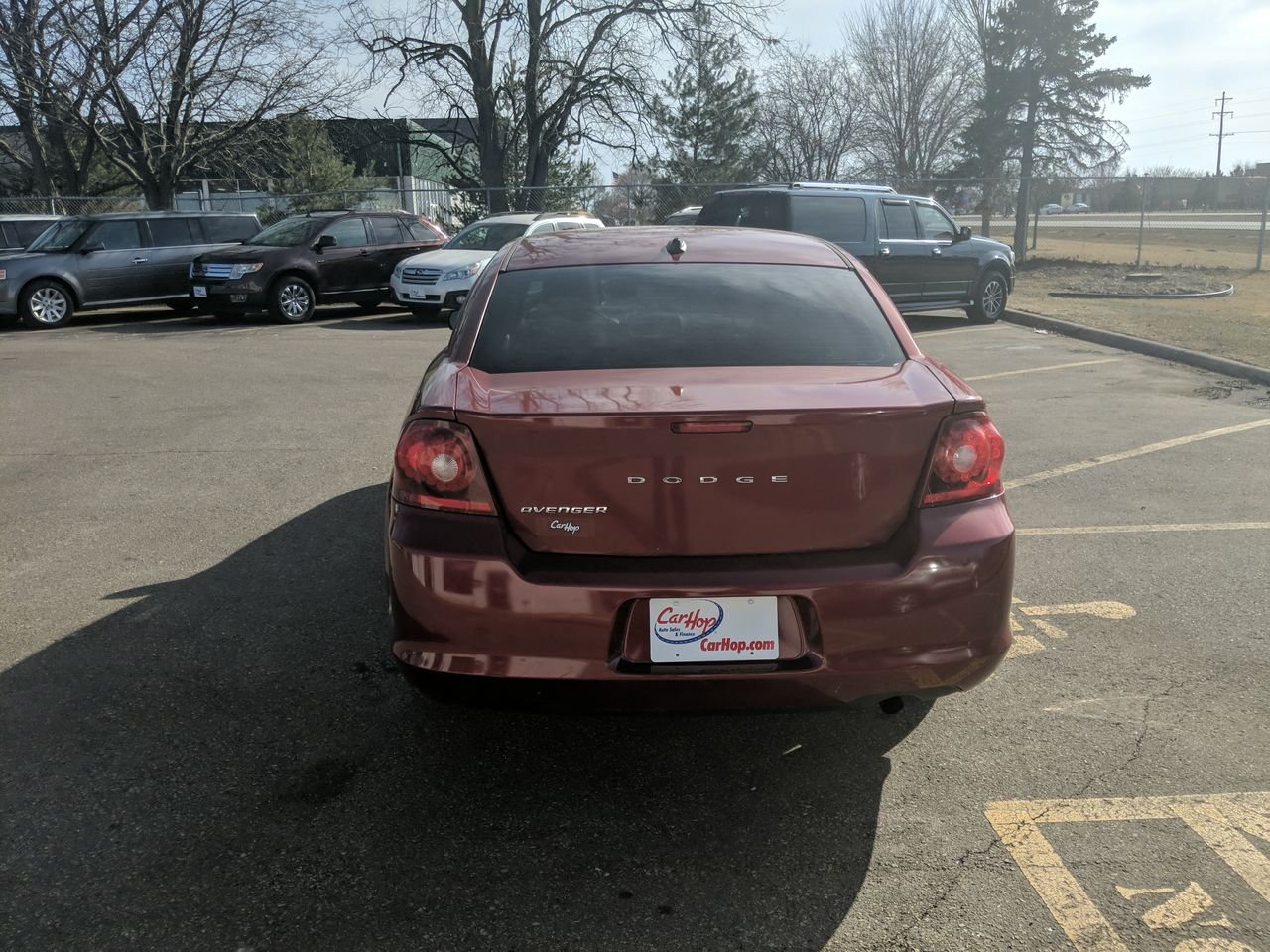 2014 Dodge Avenger SE photo 3