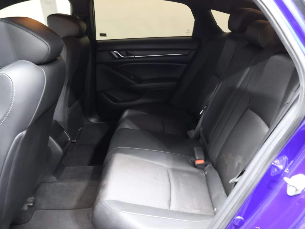 Used 2019 Still Night Pearl Honda Sport image 9