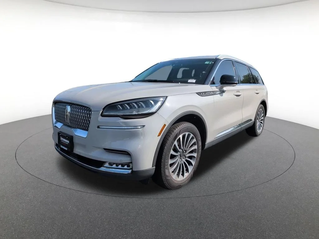 Certified Used 2020 White Lincoln Reserve image 12
