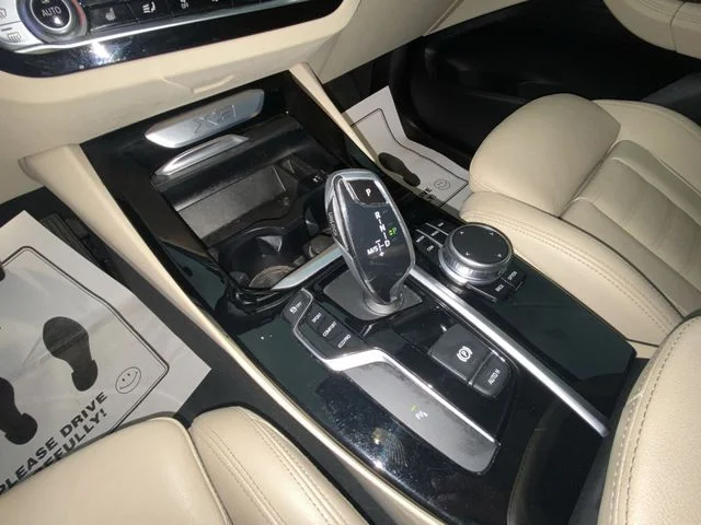 Used 2021 Gray BMW sDrive30i image 20