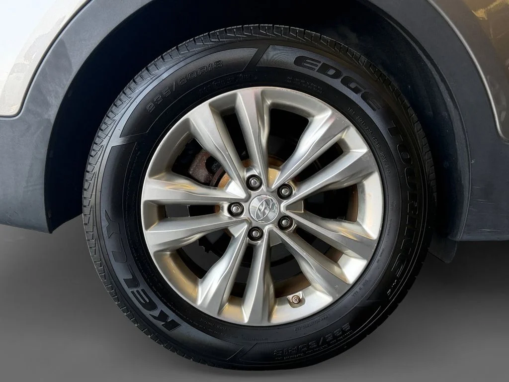 Used 2018 Gray Hyundai 2.0T image 10