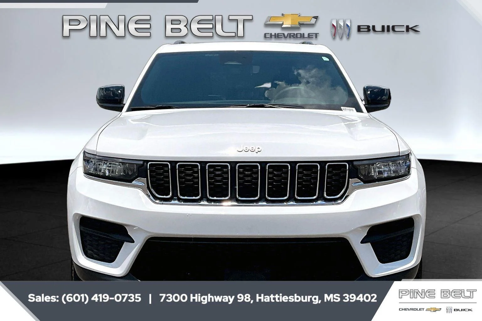 Used 2024 Bright White Clearcoat Jeep Laredo X image 3