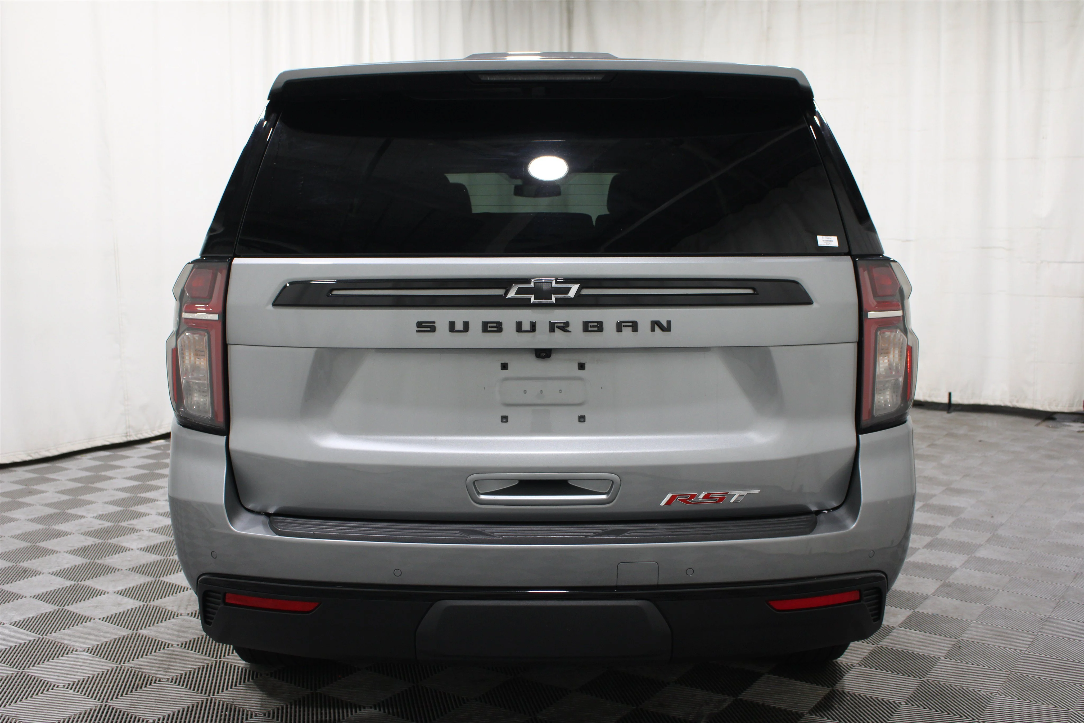 2024 Chevrolet Suburban RST - Photo 33