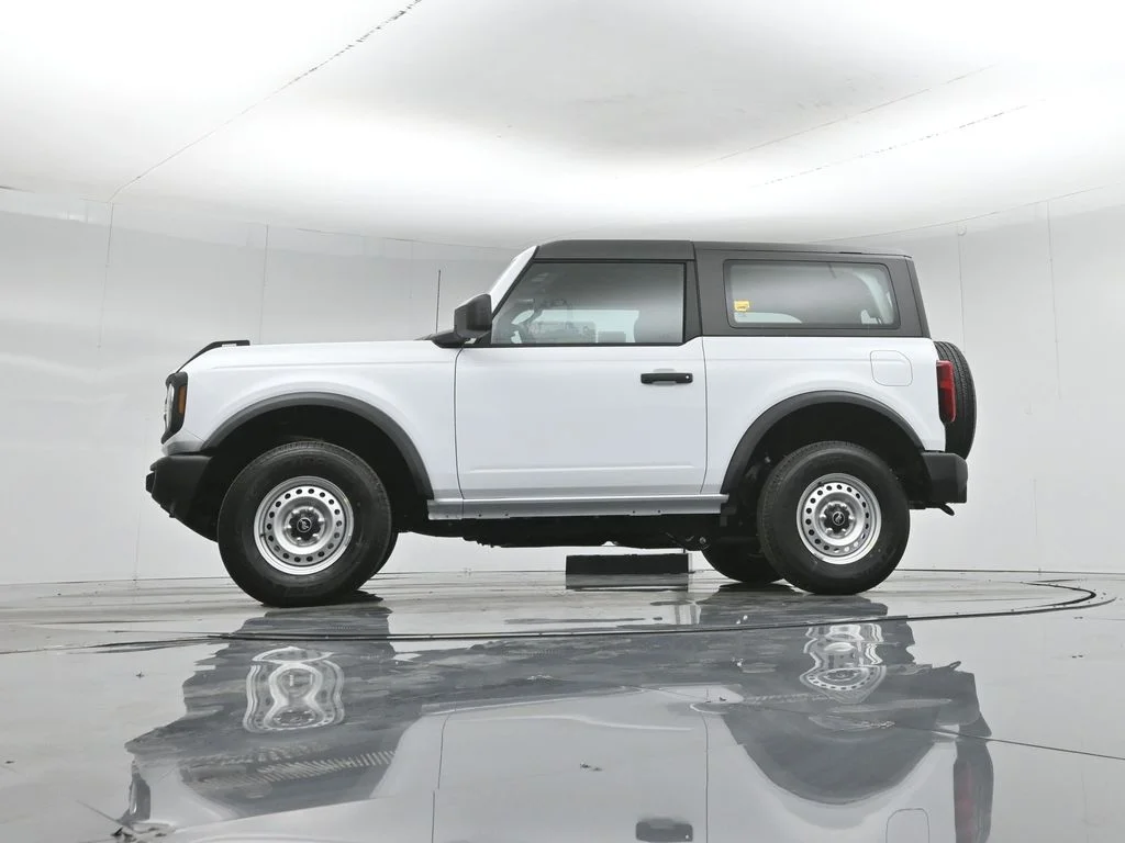New 2026 Oxford White Ford Base image 48
