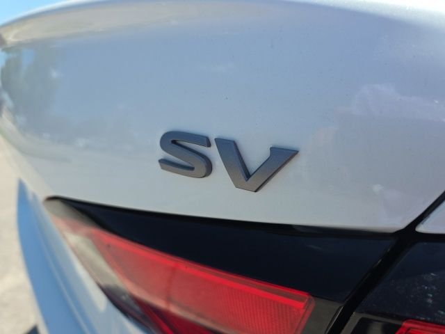 Used 2024 White Nissan 2.5 SV image 5