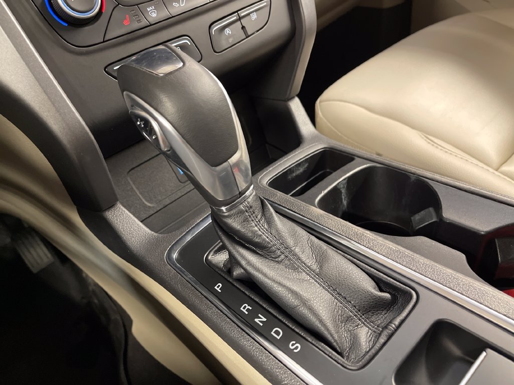 Used 2019 Green Ford SEL image 26