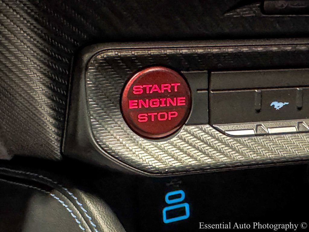 2024 FORD MUSTANG - Image 18