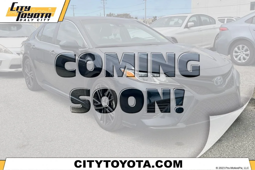 Used 2020 Blue Toyota SE image 1