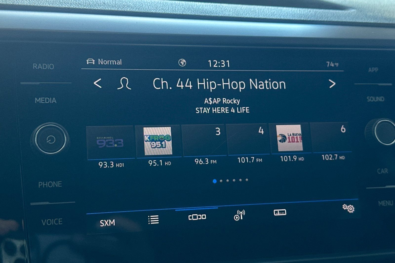 2022 Volkswagen Taos SE - Photo 18