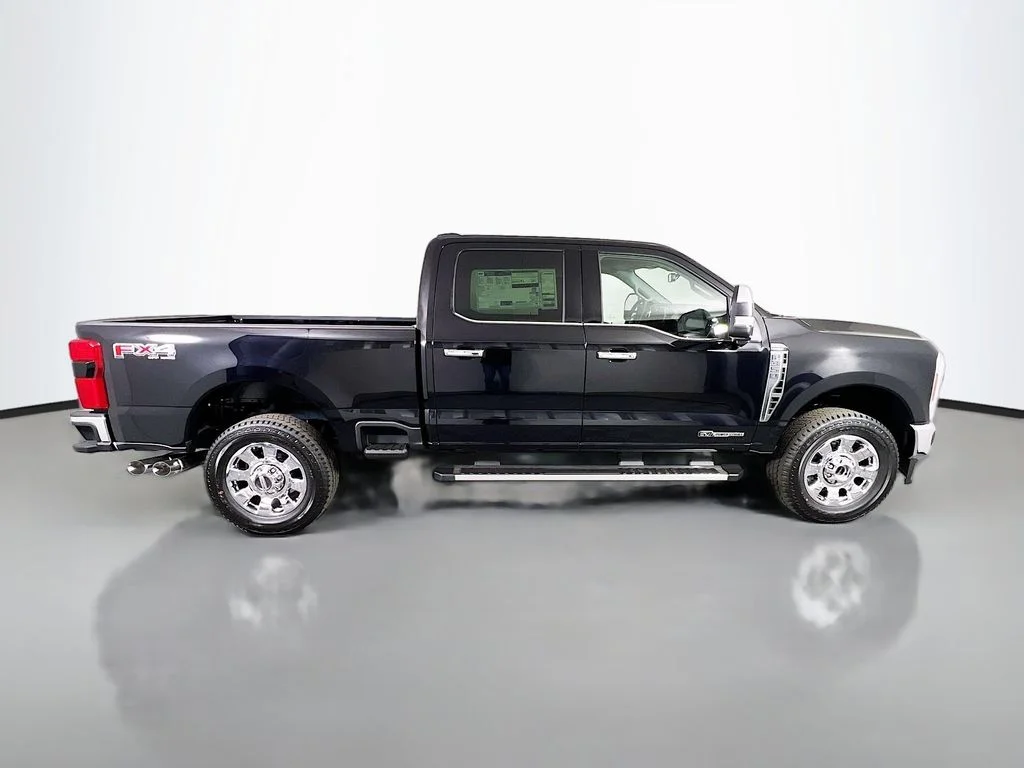 New 2026 Agate Black Metallic Ford Lariat image 18