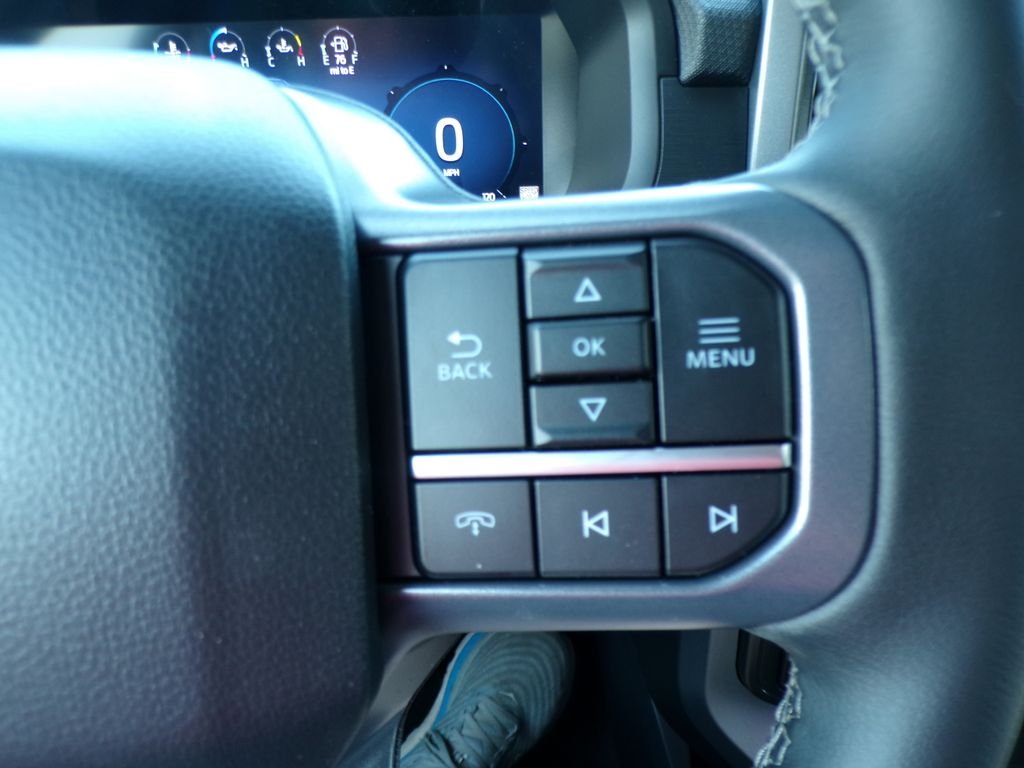 New 2026 Agate Black Metallic Ford XLT image 17