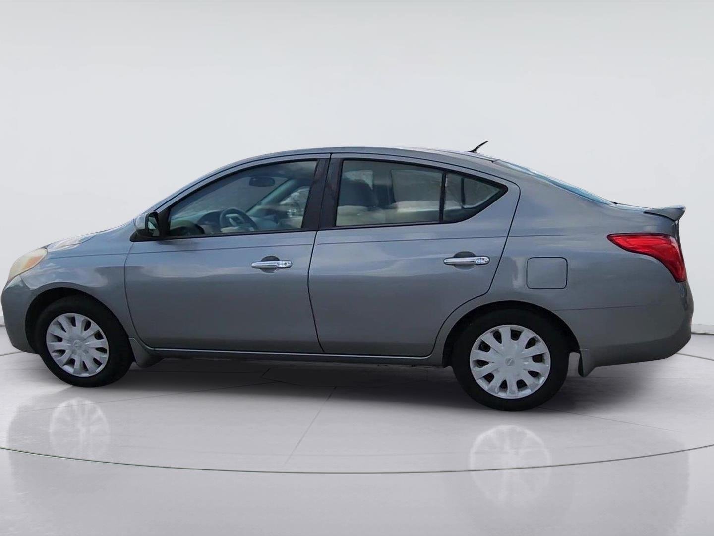 2014 Nissan Versa Sedan SV - Photo 24