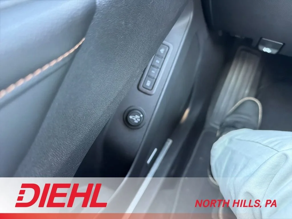 2019 Chevrolet Equinox AWD Premier 1.5T's photo