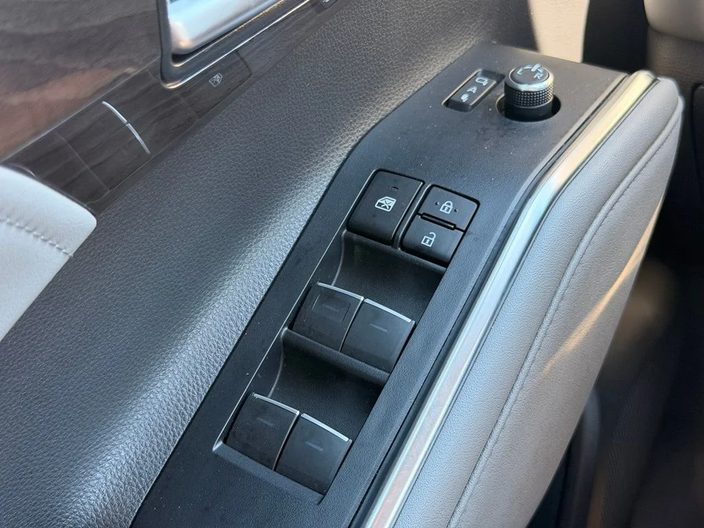 Used 2023 Silver Toyota Platinum image 30