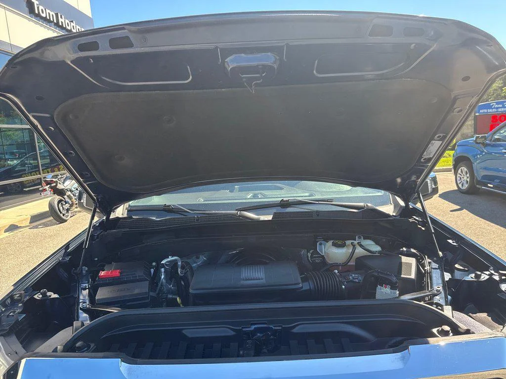 Used 2022 Pacific Blue Metallic GMC 