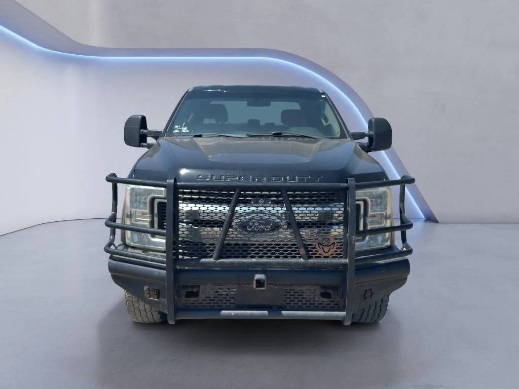 Used 2017 Shadow Black Ford XL image 8