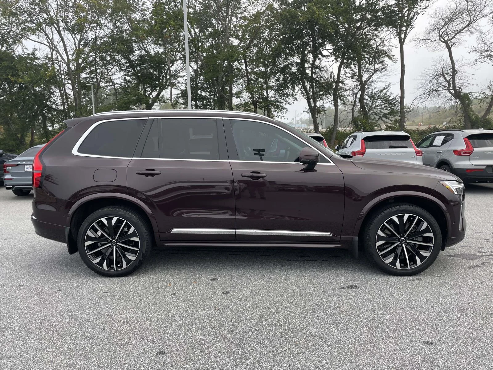 Used 2025 Mulberry Red Metallic Volvo Plus image 29