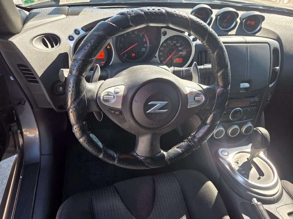Used 2014 Gray Nissan Base image 20